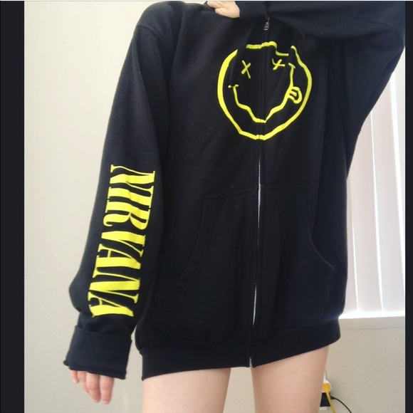 NIRVANA BLACK SMILEY FACE HOODIE - Picture 2 of 3